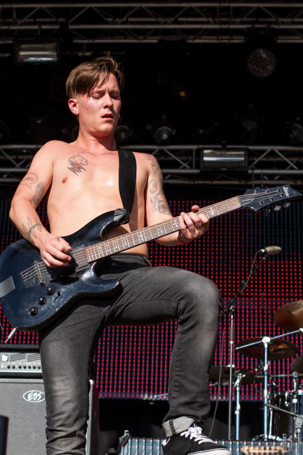 Raised Fist - Metallsvenskan, Örebro 2012-05-26