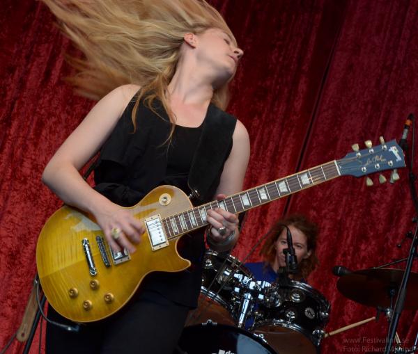 Joanne Shaw Taylor - Peace and Love 2012 Onsdag