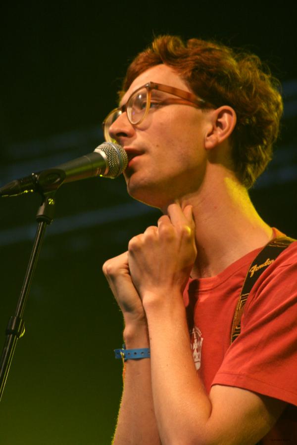 Roskilde '09 - The Whitest Boy Alive